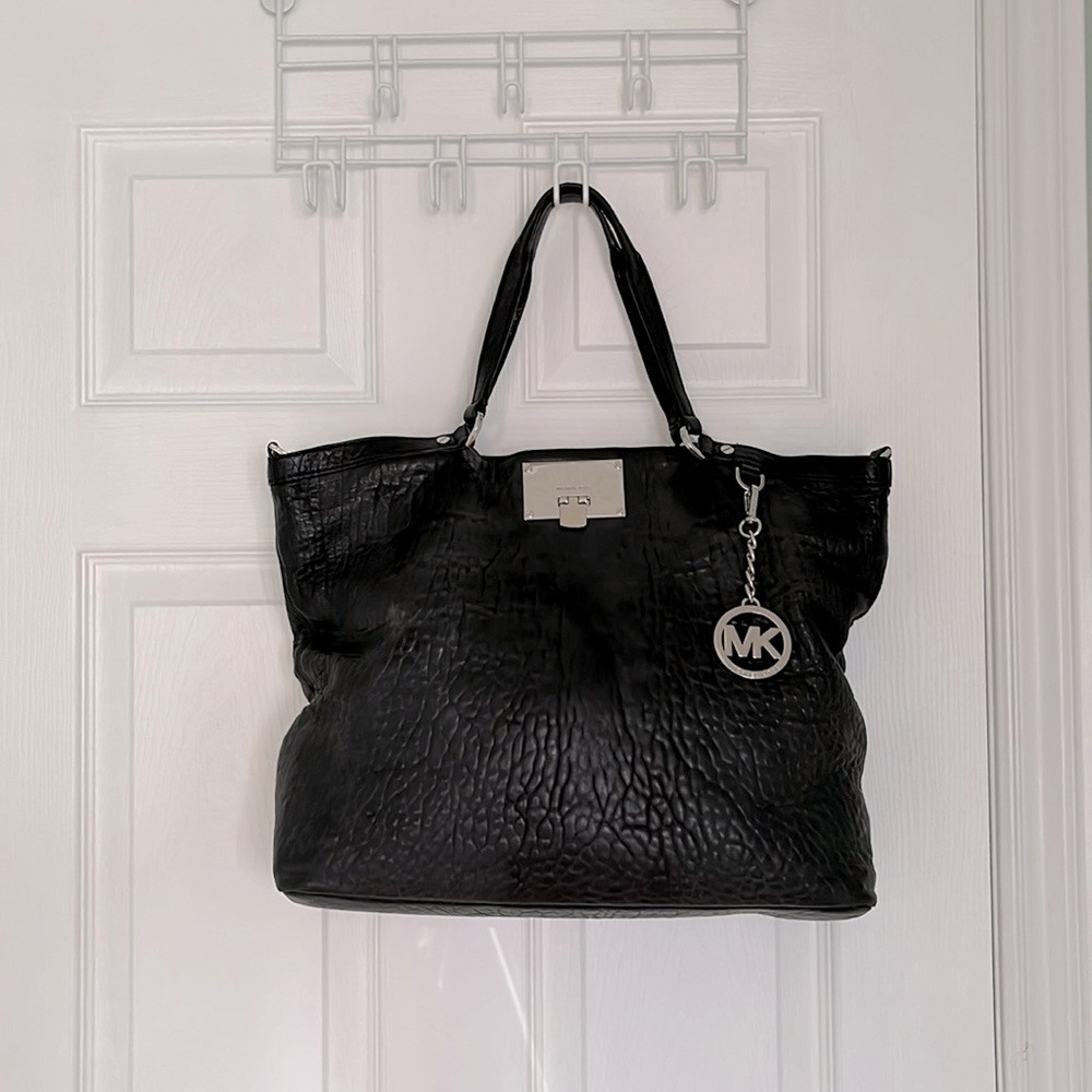 Black Michael Kors tote bag